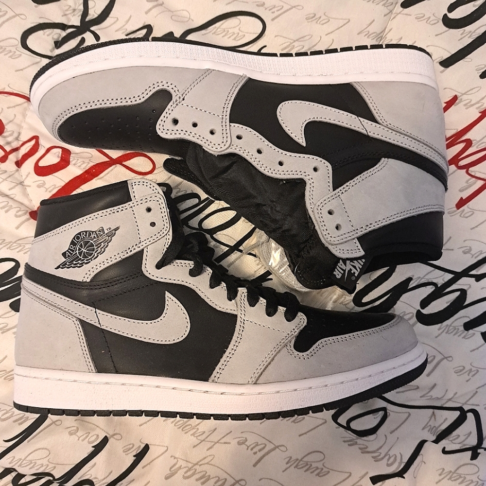 MEN'S AIR JORDAN 1 RETRO HIGH OG - Picture 2 of 8